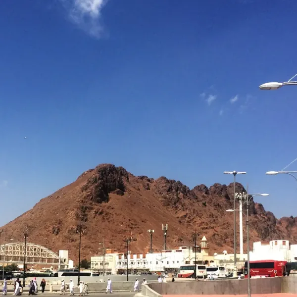Granite and basalt at the foot of Uhud